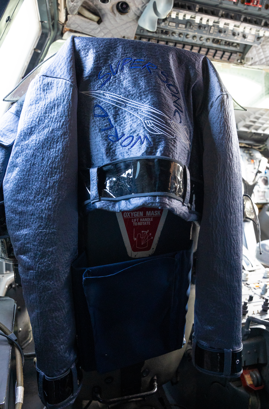 SUPERSONIC WORLD Logo Jacket